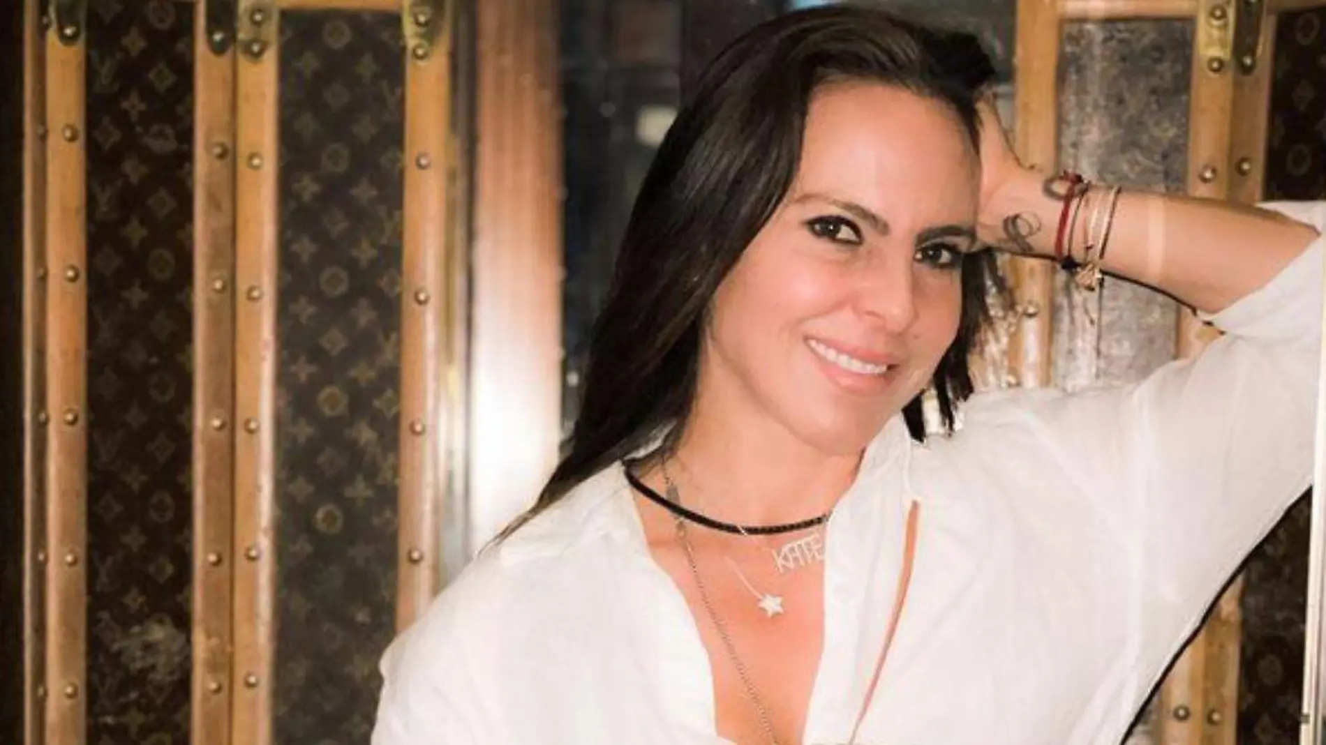 Con video, Kate del Castillo desata versiones de embarazo